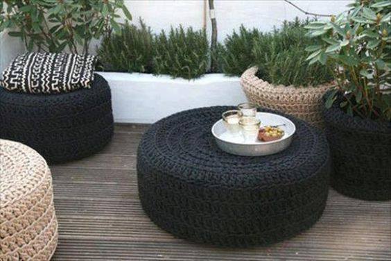 sofa làm từ bánh xe cũ