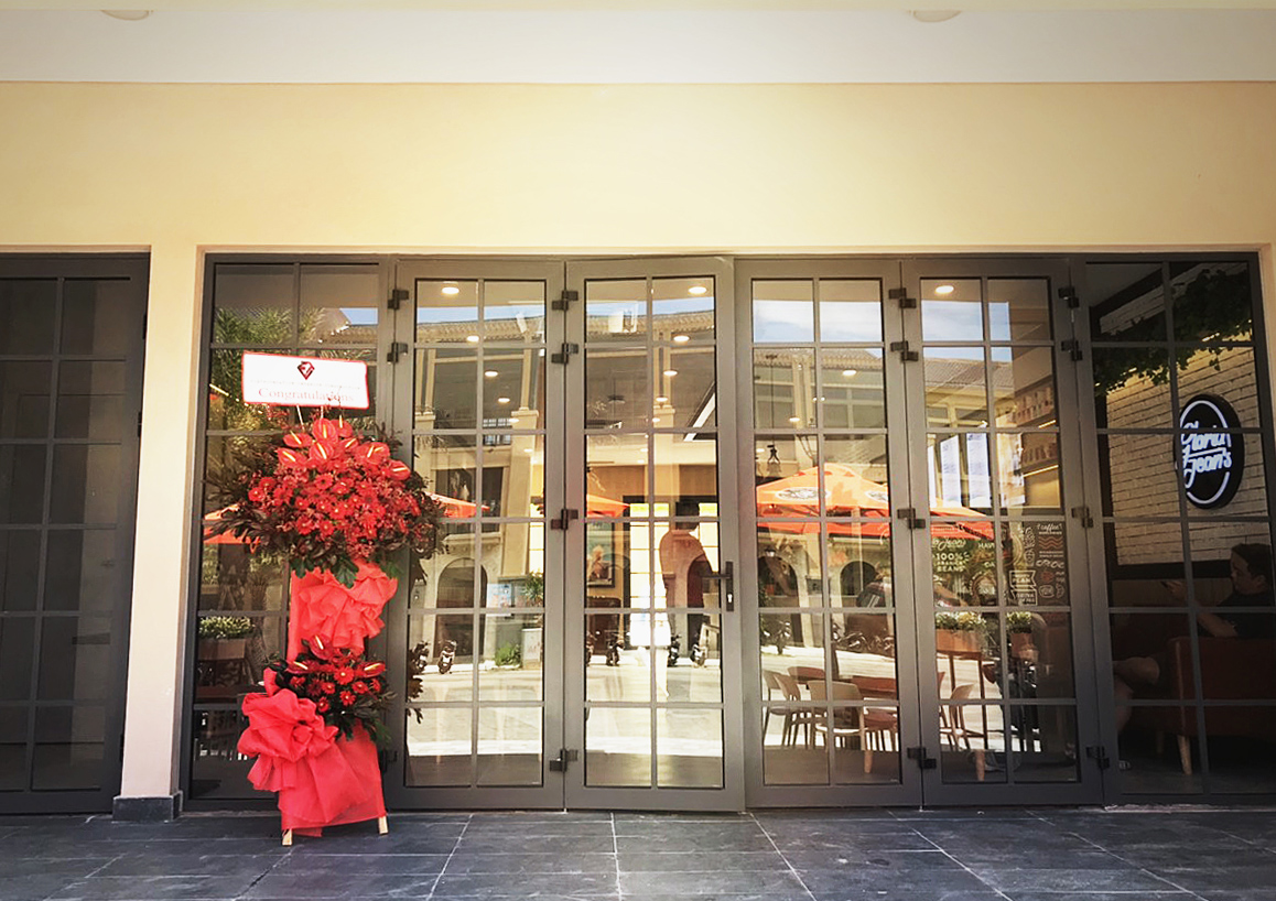 Nền tảng việt gloria jeans