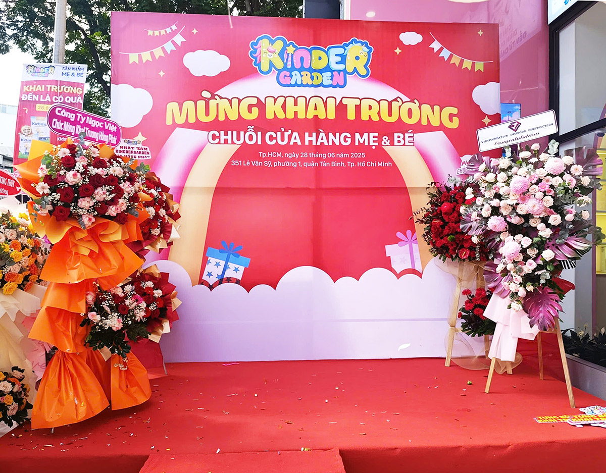 khai trương kindergarden lê văn sỹ