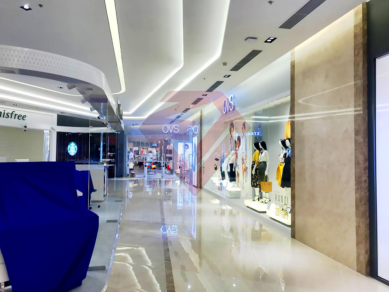 cửa hàng ovs starcity