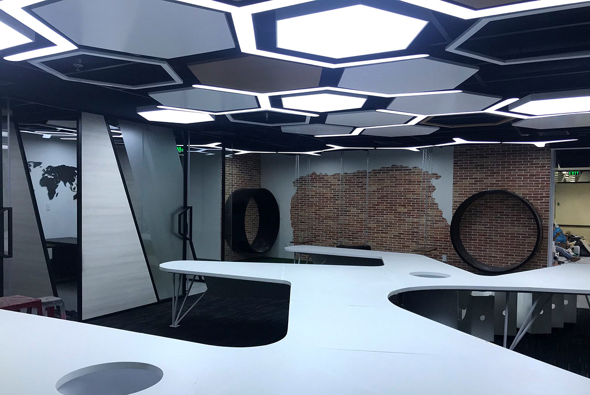 unsual working design